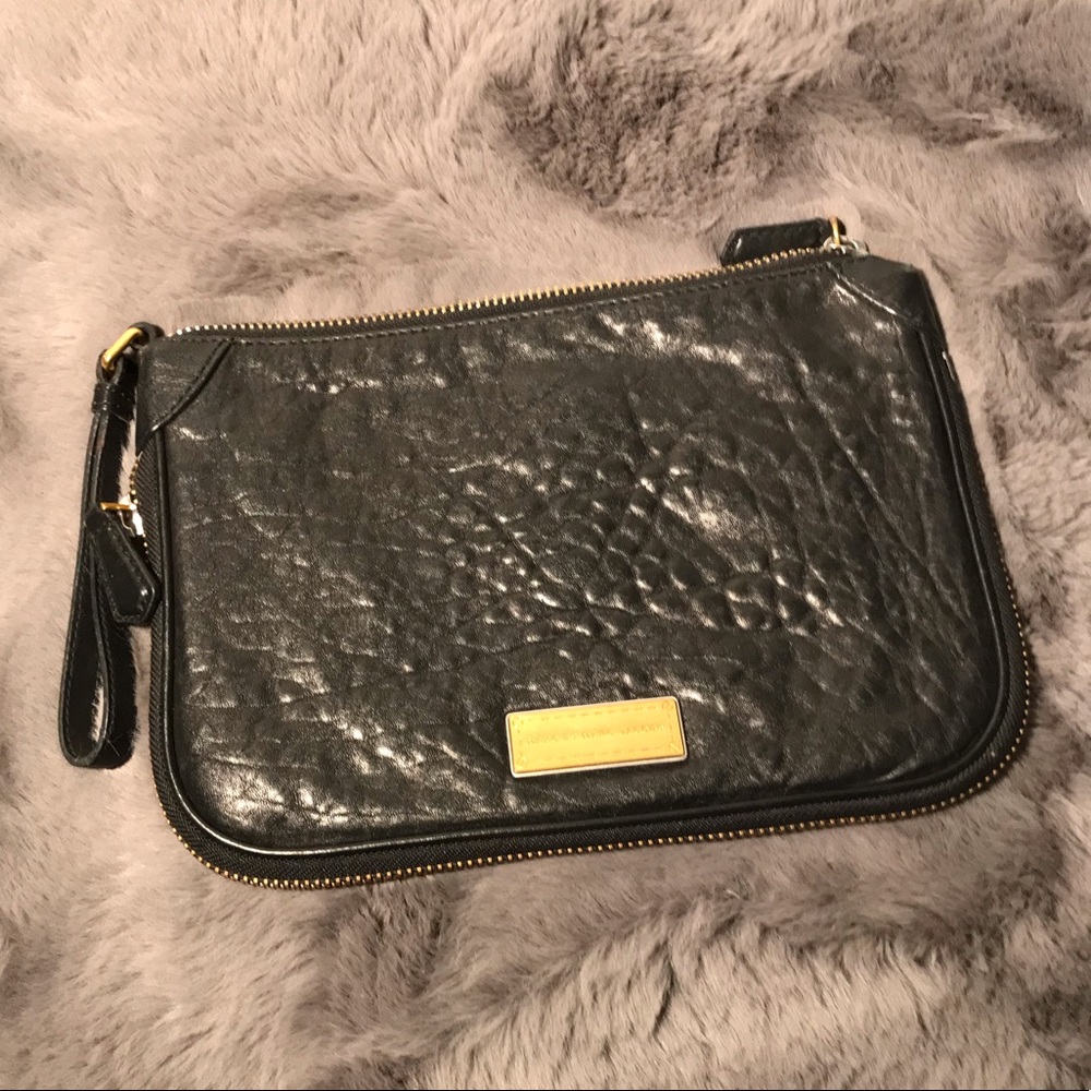 MARC JACOBS Leather Clutch Wristlet Expandable